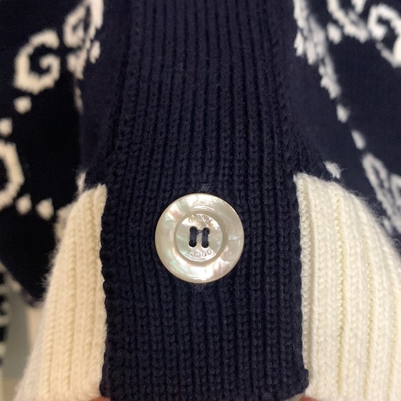 Gucci 3k Runway Limited Edition Gucci Logo Cardigan Sweater men’s small navy red - Picture 4 of 10